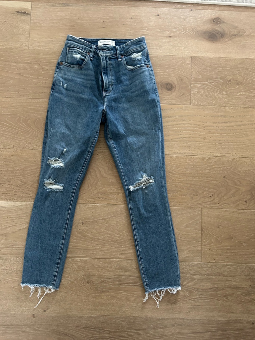 Abercrombie & Fitch High Rise Curvy Love Blue Distressed Skinny Jeans Size 27